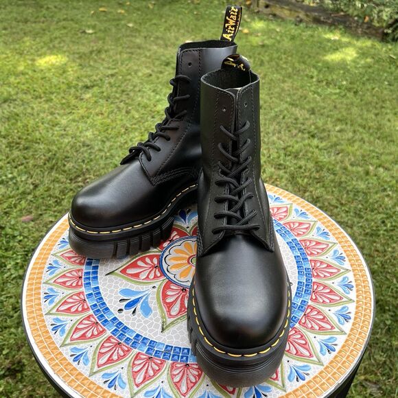Dr. Martens Audrick 8-Eye 8I Womens US 7 Platform Leather Boots Black Nappa Lux - Picture 1 of 9